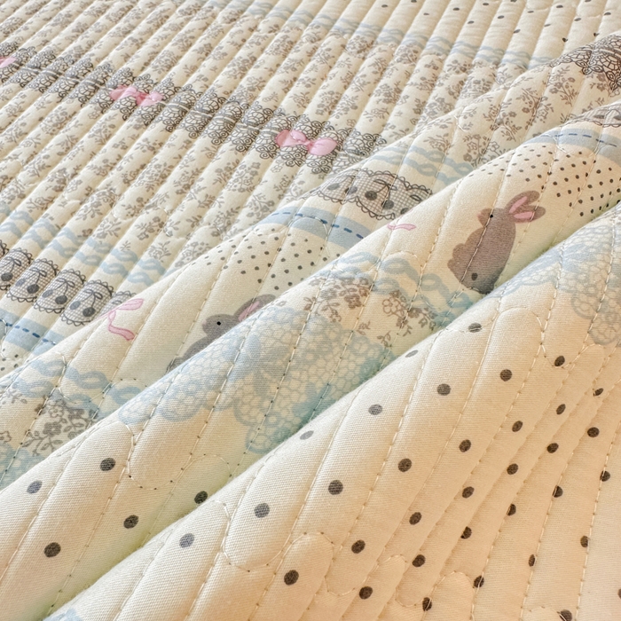 91家纺网 家纺一手货源 找家纺 岚吉家纺 2025新款全棉133*72宝宝绒棉加绒一面纯棉一面牛奶绒双面可用单床盖学生床床垫 床盖单件 花边兔