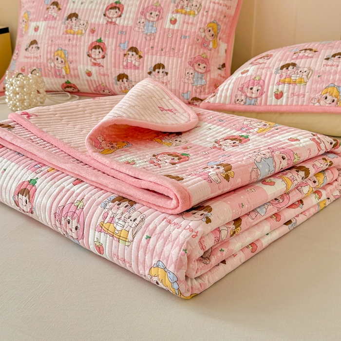 91家纺网 家纺一手货源 找家纺 岚吉家纺 2025新款全棉133*72宝宝绒棉加绒一面纯棉一面牛奶绒双面可用单床盖学生床床垫 床盖单件 棒棒糖女孩