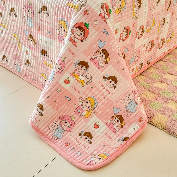 91家纺网 家纺一手货源 找家纺 岚吉家纺 2025新款全棉133*72宝宝绒棉加绒一面纯棉一面牛奶绒双面可用单床盖学生床床垫 床盖单件 棒棒糖女孩