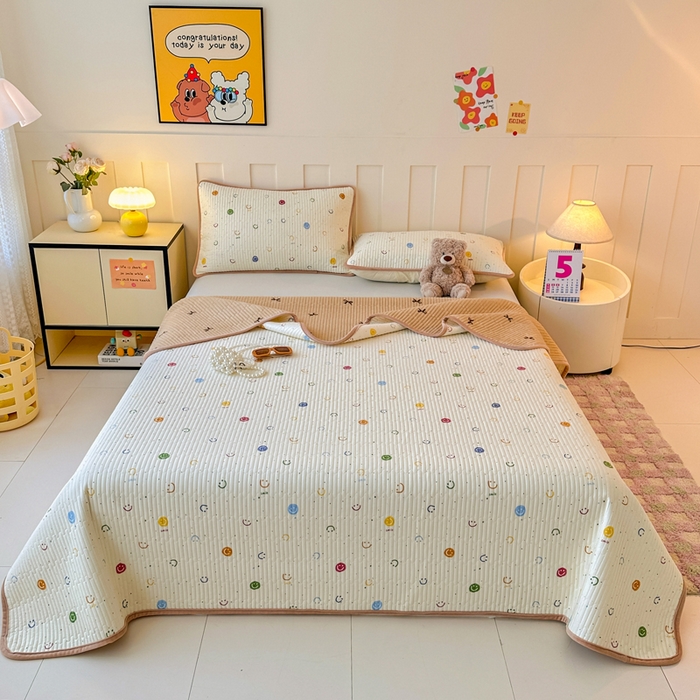 91家纺网 家纺一手货源 找家纺 岚吉家纺 2025新款全棉133*72宝宝绒棉加绒一面纯棉一面牛奶绒双面可用单床盖学生床床垫 床盖单件 多彩笑脸