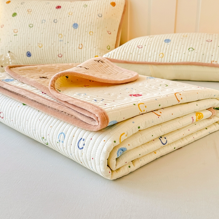 91家纺网 家纺一手货源 找家纺 岚吉家纺 2025新款全棉133*72宝宝绒棉加绒一面纯棉一面牛奶绒双面可用单床盖学生床床垫 床盖单件 多彩笑脸