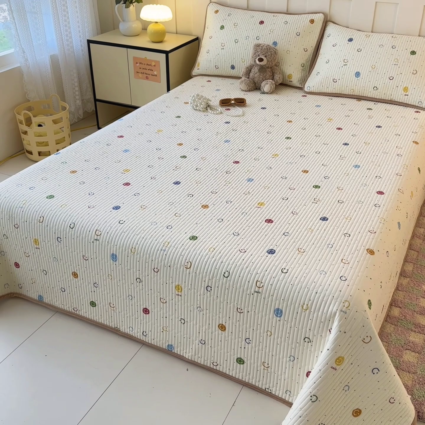 91家纺网 家纺一手货源 找家纺 岚吉家纺 2025新款全棉133*72宝宝绒棉加绒一面纯棉一面牛奶绒双面可用单床盖学生床床垫 床盖单件 多彩笑脸