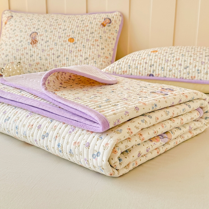 91家纺网 家纺一手货源 找家纺 岚吉家纺 2025新款全棉133*72宝宝绒棉加绒一面纯棉一面牛奶绒双面可用单床盖学生床床垫 床盖单件 碎花兔熊