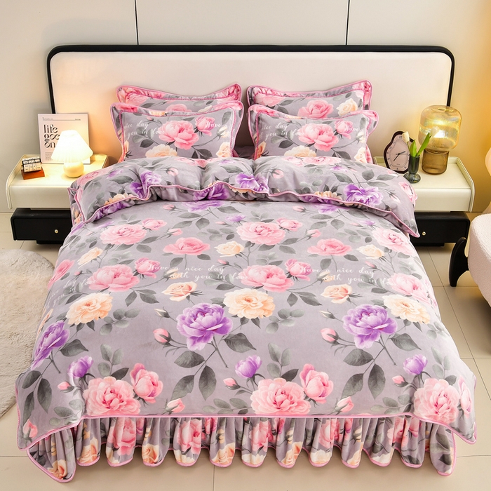 91家纺网 家纺一手货源 找家纺 新8.5-9.5斤法莱绒四件套珊瑚牛奶金貂绒四件套床裙 漫步花丛