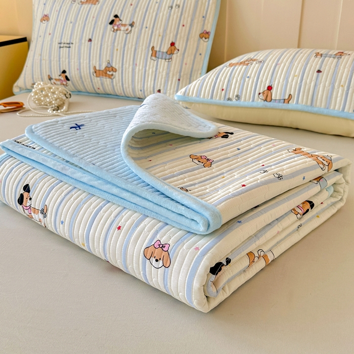 91家纺网 家纺一手货源 找家纺 岚吉家纺 2025新款全棉133*72宝宝绒棉加绒一面纯棉一面牛奶绒双面可用单床盖学生床床垫 床盖单件 糖纸童年