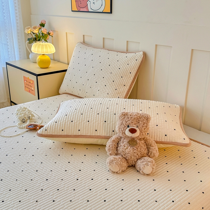 91家纺网 家纺一手货源 找家纺 岚吉家纺 2025新款全棉133*72宝宝绒棉加绒一面纯棉一面牛奶绒双面可用单床盖学生床床垫 床盖单件 小黑点点（米）