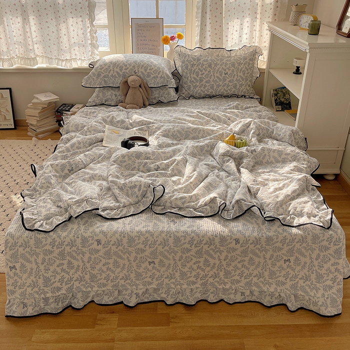 91家纺网 家纺一手货源 找家纺 繁花家居 2025新款云感木棉针织棉双层纱床盖四件套 床盖被套款-迷雾森林