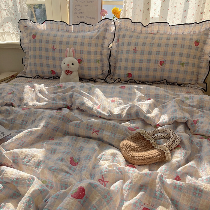 91家纺网 家纺一手货源 找家纺 繁花家居 2025新款云感木棉针织棉双层纱床盖四件套 床盖被套款-草莓很甜