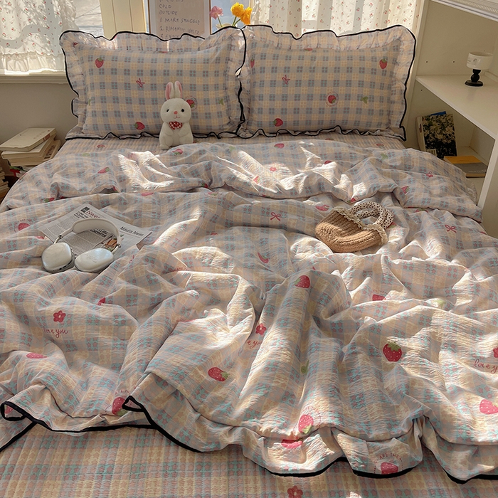 91家纺网 家纺一手货源 找家纺 繁花家居 2025新款云感木棉针织棉双层纱床盖四件套 床盖被套款-草莓很甜