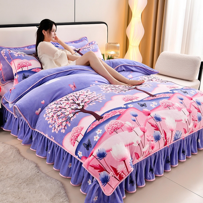 91家纺网 家纺一手货源 找家纺 新8.5-9.5斤法莱绒四件套珊瑚牛奶金貂绒四件套床裙 十里桃花