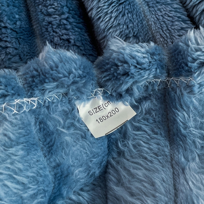 91家纺网 家纺一手货源 找家纺 雅芝蓝 2025新款跨境外贸直播爆品兔毛绒高克重多功能抽条毛毯盖毯午睡毯 藏青