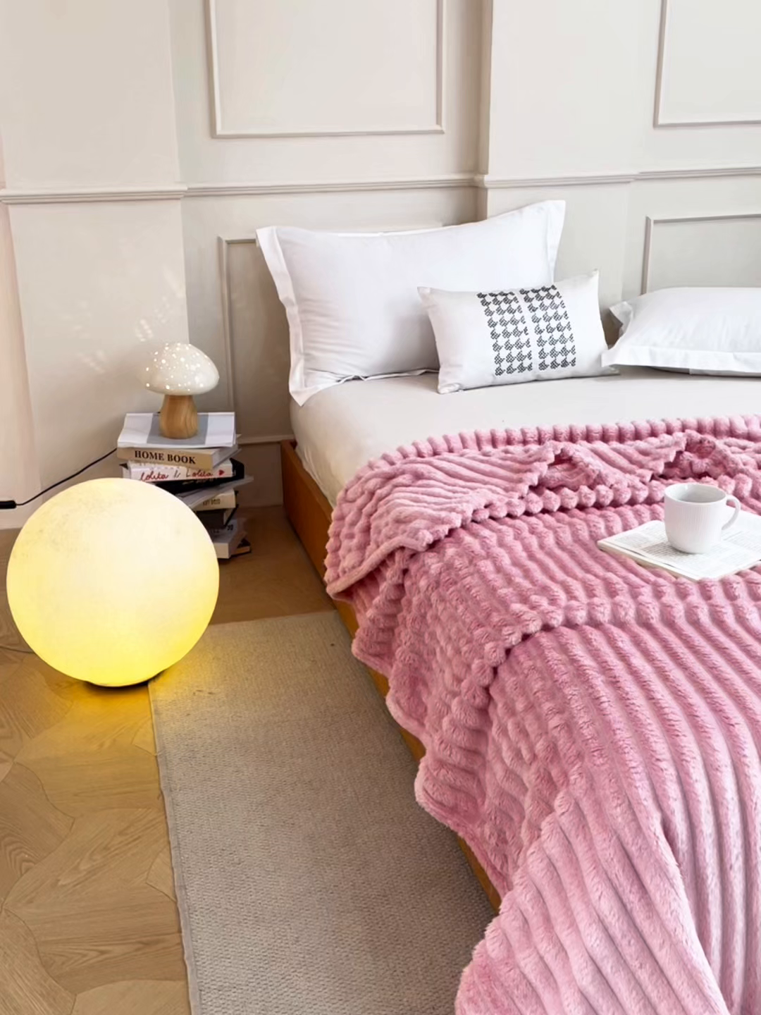 91家纺网 家纺一手货源 找家纺 雅芝蓝 2025新款跨境外贸直播爆品兔毛绒高克重多功能抽条毛毯盖毯午睡毯 粉色