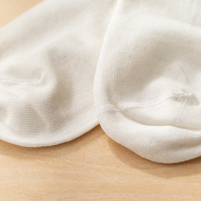 91家纺网 家纺一手货源 找家纺 蚕云阁蚕丝家居 2025新款真丝袜子 白色 均码