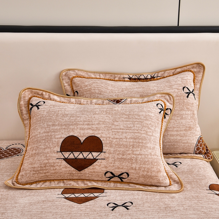 91家纺网 家纺一手货源 找家纺 新8.5-9.5斤法莱绒四件套珊瑚牛奶金貂绒四件套床裙 心语