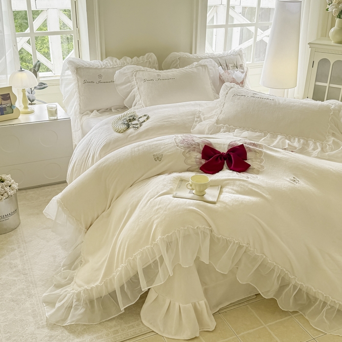 91家纺网 家纺一手货源 找家纺 锦格家纺 2025新款牛奶绒刺绣四件套-瑟兰蝶 瑟兰蝶-奶白