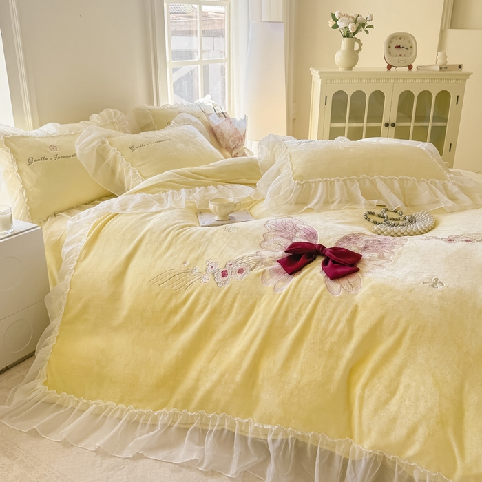 91家纺网 家纺一手货源 找家纺 锦格家纺 2025新款牛奶绒刺绣四件套-瑟兰蝶 瑟兰蝶-黄