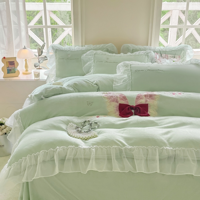 91家纺网 家纺一手货源 找家纺 锦格家纺 2025新款牛奶绒刺绣四件套-瑟兰蝶 瑟兰蝶-水绿