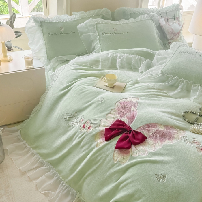 91家纺网 家纺一手货源 找家纺 锦格家纺 2025新款牛奶绒刺绣四件套-瑟兰蝶 瑟兰蝶-水绿