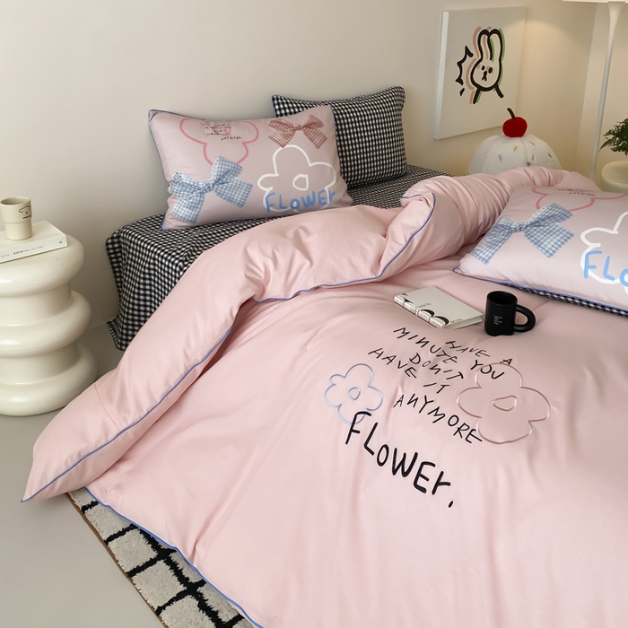 91家纺网 家纺一手货源 找家纺 如一 2025新款A类全棉纯棉色织水洗棉刺绣数码四件套 猫宁