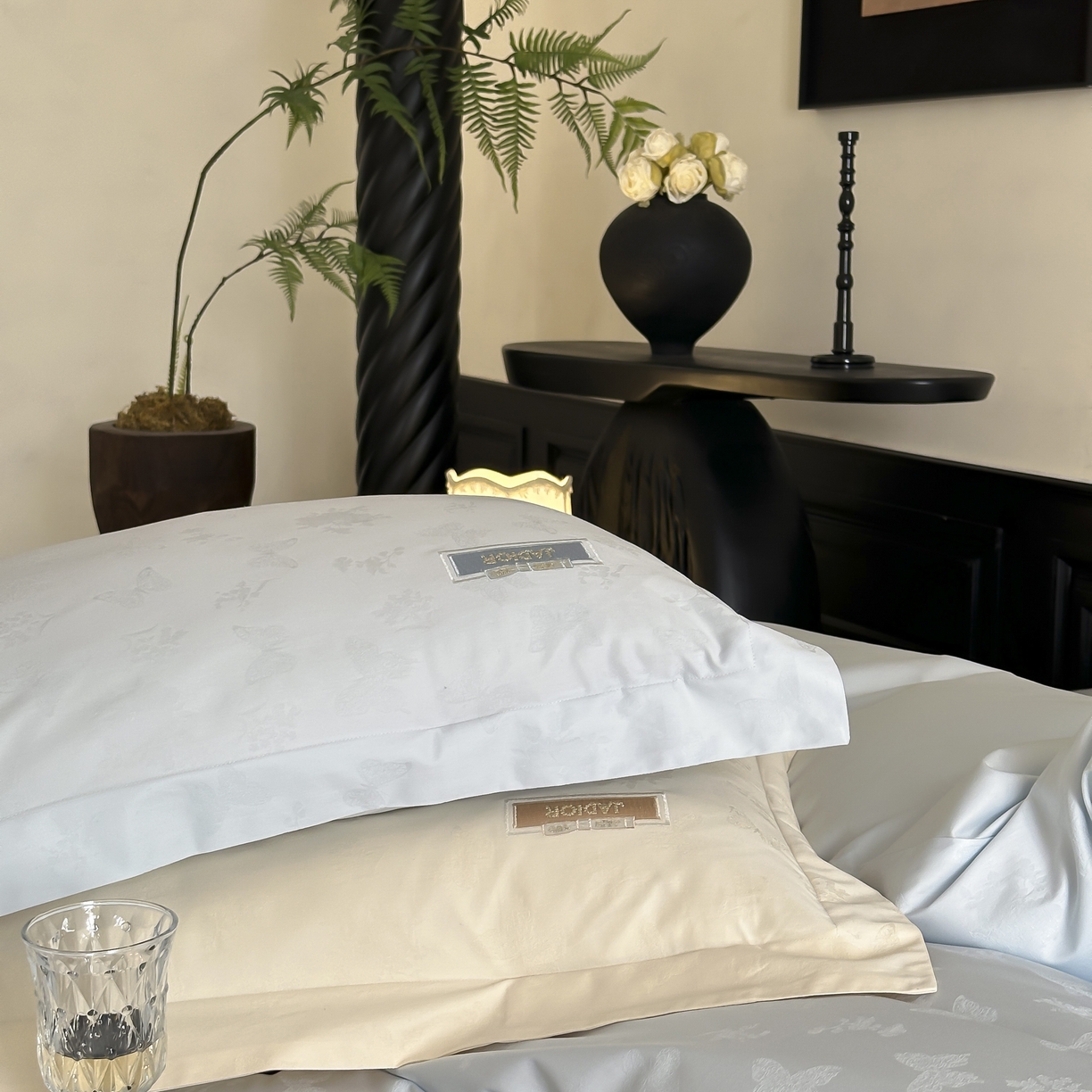 91家纺网 家纺一手货源 找家纺 （总）初拾 2025新款100s全棉小法式提花绣花四件套-舒芙蕾