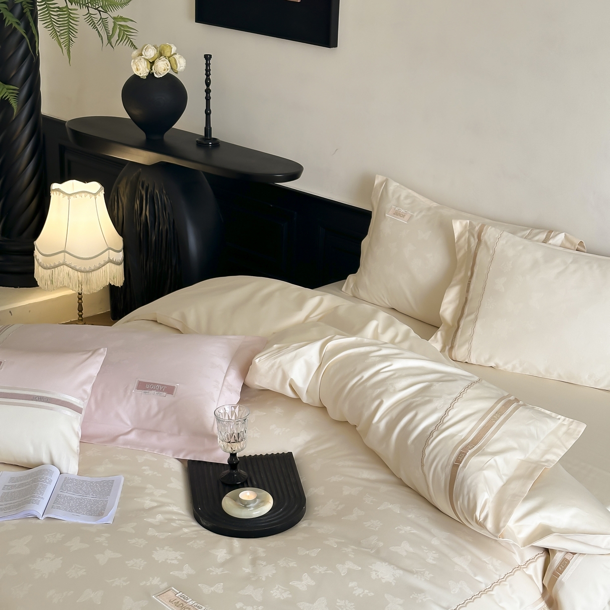 91家纺网 家纺一手货源 找家纺 初拾 2025新款100s全棉小法式提花绣花四件套-舒芙蕾 舒芙蕾（棉）-奶昔白