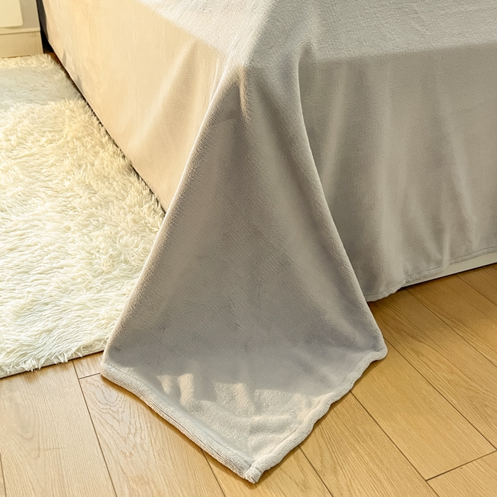 91家纺网 家纺一手货源 找家纺 蓝极人 2025新款成品提花包边牛奶绒四件套 提花-粉灰