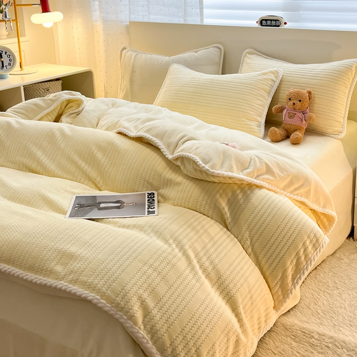 91家纺网 家纺一手货源 找家纺 蓝极人 2025新款成品提花包边牛奶绒四件套 提花-奶黄