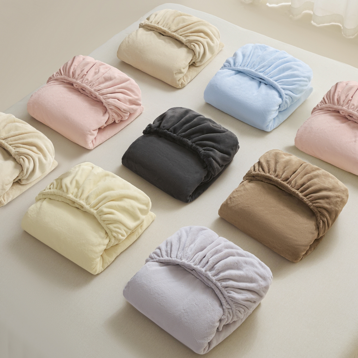 蓝极人 2025新款200克高克重简约纯色牛奶绒床笠 组合图