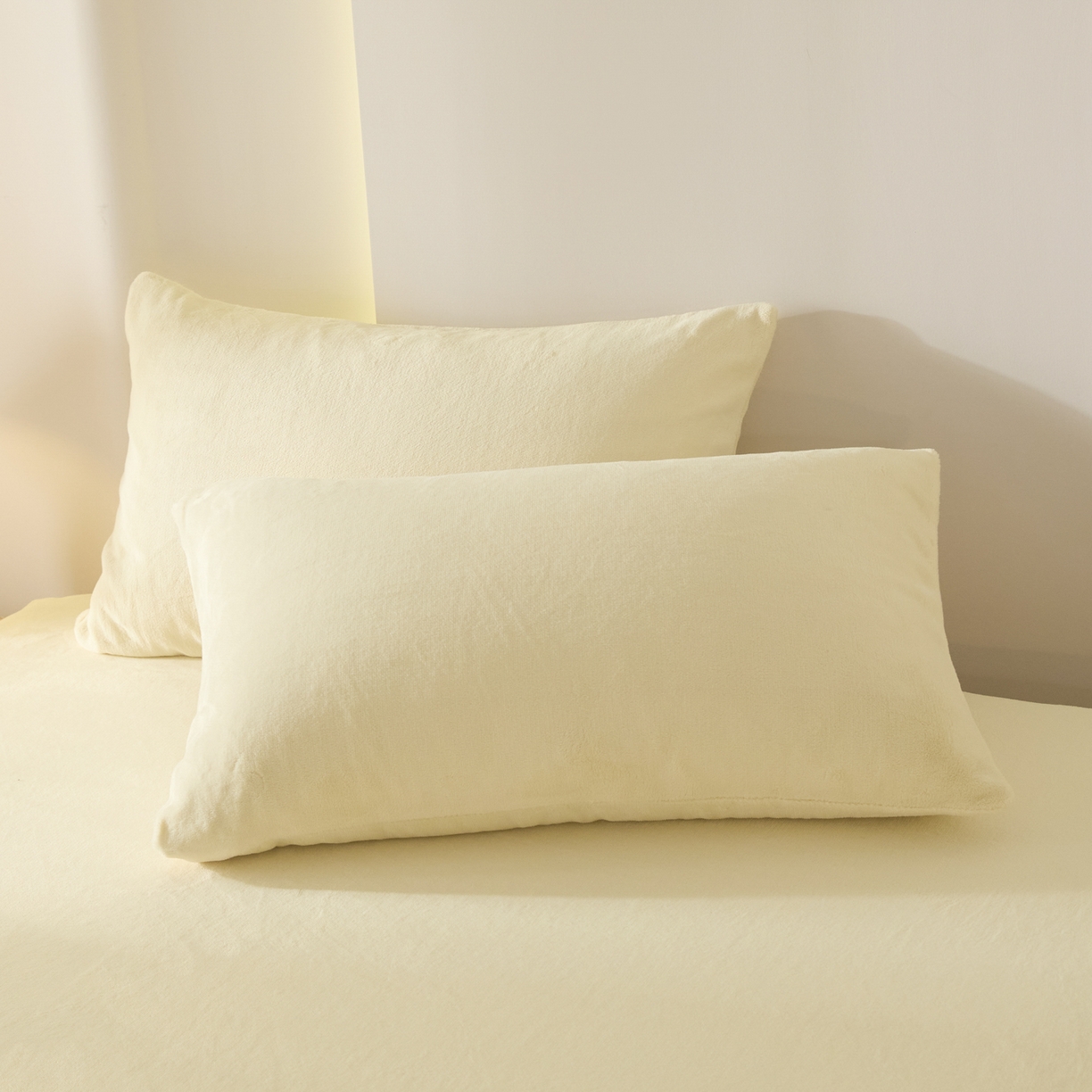 91家纺网 家纺一手货源 找家纺 蓝极人 2025新款200克高克重简约纯色牛奶绒床笠 奶昔黄-cl