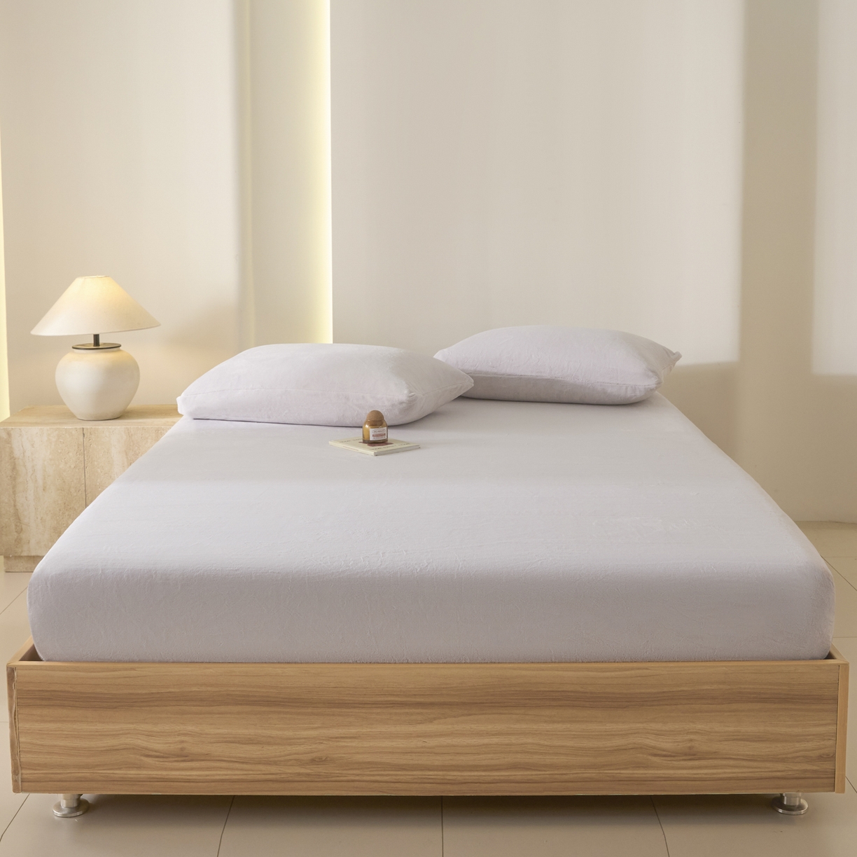 91家纺网 家纺一手货源 找家纺 蓝极人 2025新款200克高克重简约纯色牛奶绒床笠 浅米灰-cl