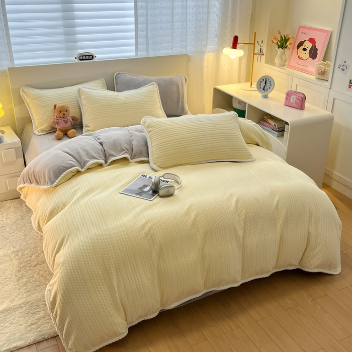 91家纺网 家纺一手货源 找家纺 酱子 2025新款成品提花包边牛奶绒四件套 提花-黄灰