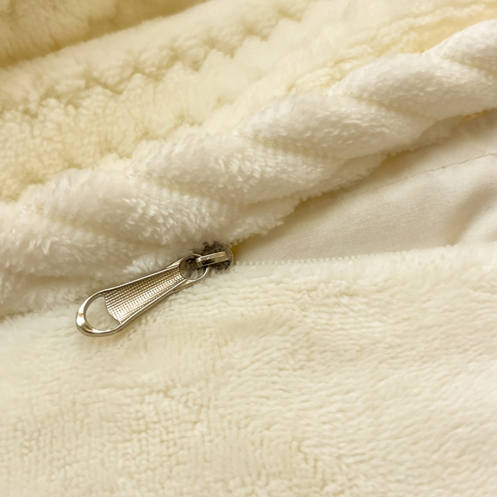 91家纺网 家纺一手货源 找家纺 酱子 2025新款成品提花包边牛奶绒四件套 提花-奶白