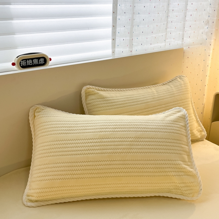 91家纺网 家纺一手货源 找家纺 酱子 2025新款成品提花包边牛奶绒四件套 提花-奶黄