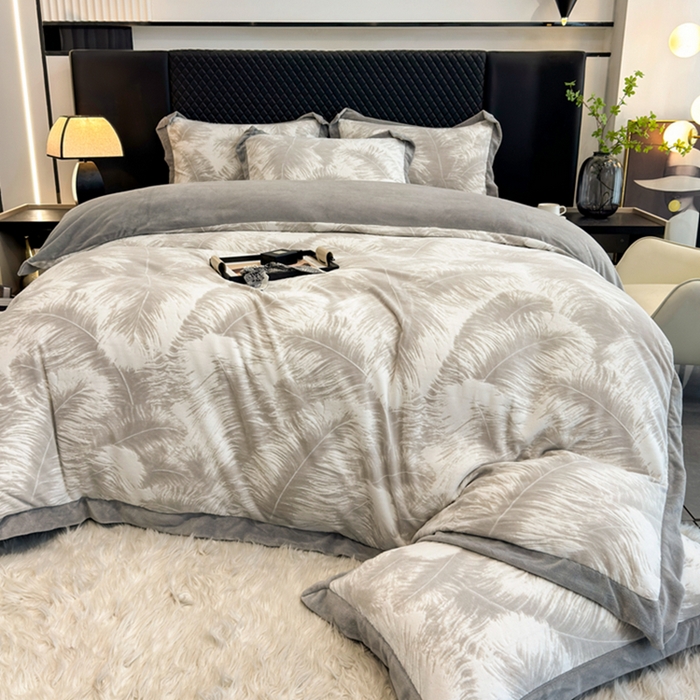 91家纺网 家纺一手货源 找家纺 梦精灵家纺 2025新款高克重加厚雕花牛奶绒四件套 羽毛