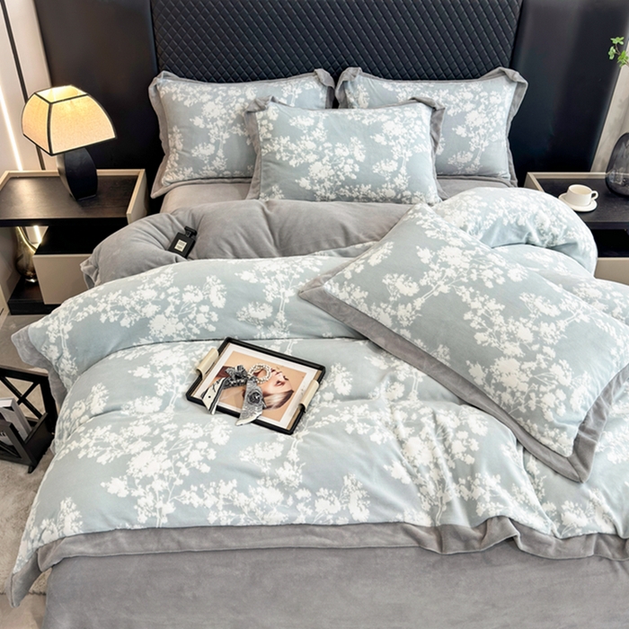 91家纺网 家纺一手货源 找家纺 梦精灵家纺 2025新款高克重加厚雕花牛奶绒四件套 暖意