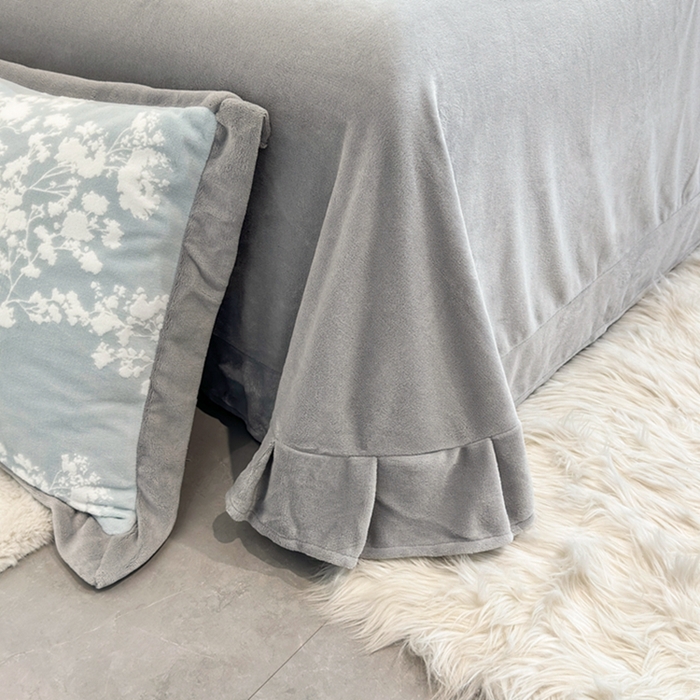 91家纺网 家纺一手货源 找家纺 梦精灵家纺 2025新款高克重加厚雕花牛奶绒四件套 暖意