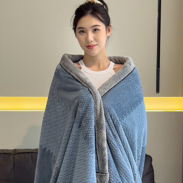 91家纺网 家纺一手货源 找家纺 世纪绒品 2025新款A类撸猫色织牛奶绒多功能毛毯 艾森-兰