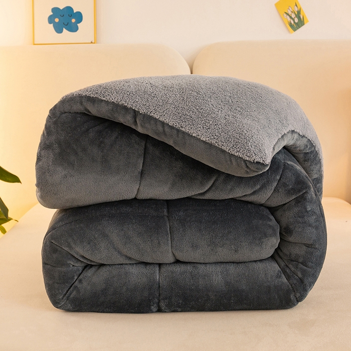 91家纺网 家纺一手货源 找家纺 畅销被业 2025新款纯色加厚保暖雪花绒冬被春秋被被子被芯（跨境） 深灰