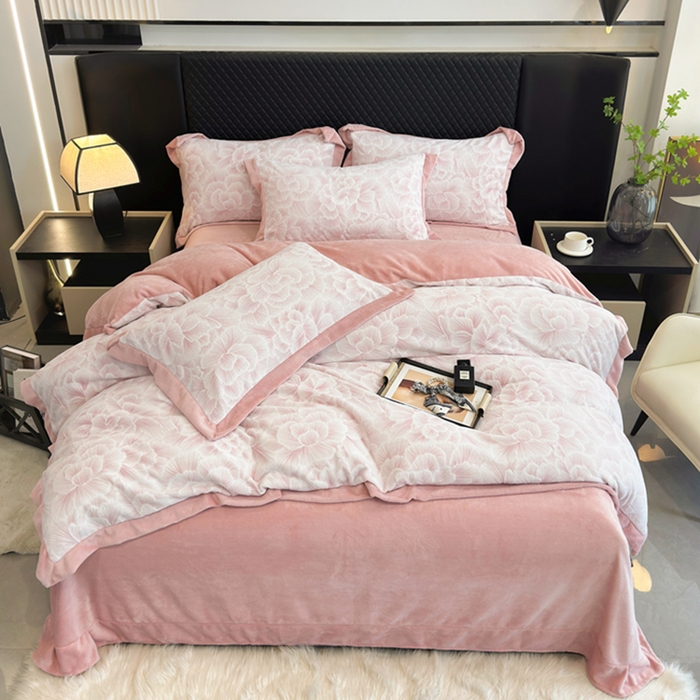 91家纺网 家纺一手货源 找家纺 梦精灵家纺 2025新款高克重加厚雕花牛奶绒四件套 锦芙