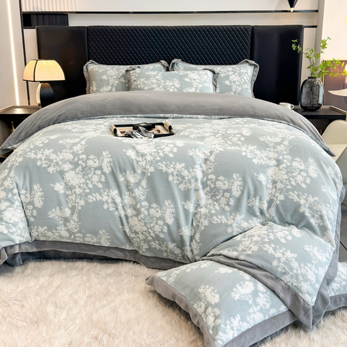 91家纺网 家纺一手货源 找家纺 梦精灵家纺 2025新款高克重加厚雕花牛奶绒四件套 暖意