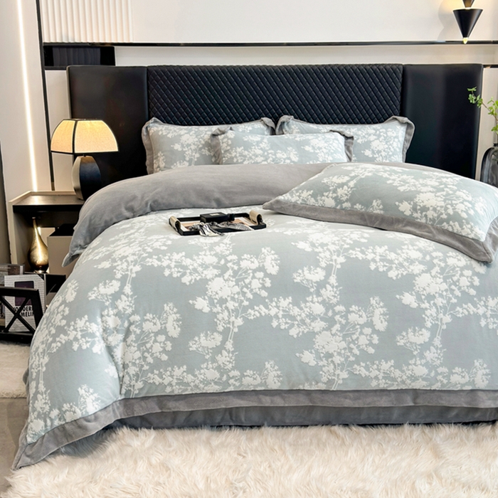 91家纺网 家纺一手货源 找家纺 梦精灵家纺 2025新款高克重加厚雕花牛奶绒四件套 暖意