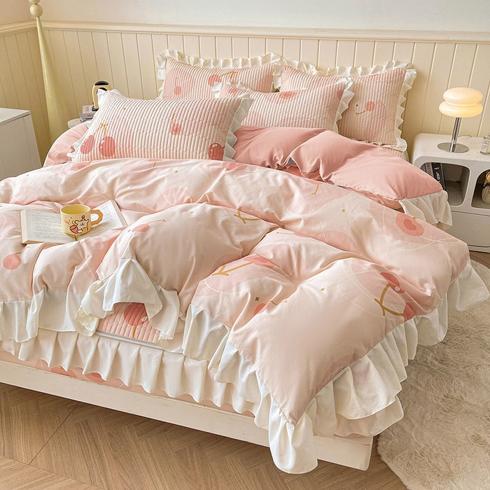 91家纺网 家纺一手货源 找家纺 伊人坊2025新款A类唯美纯棉印花夹棉床笠 纯棉+甜蜜樱桃