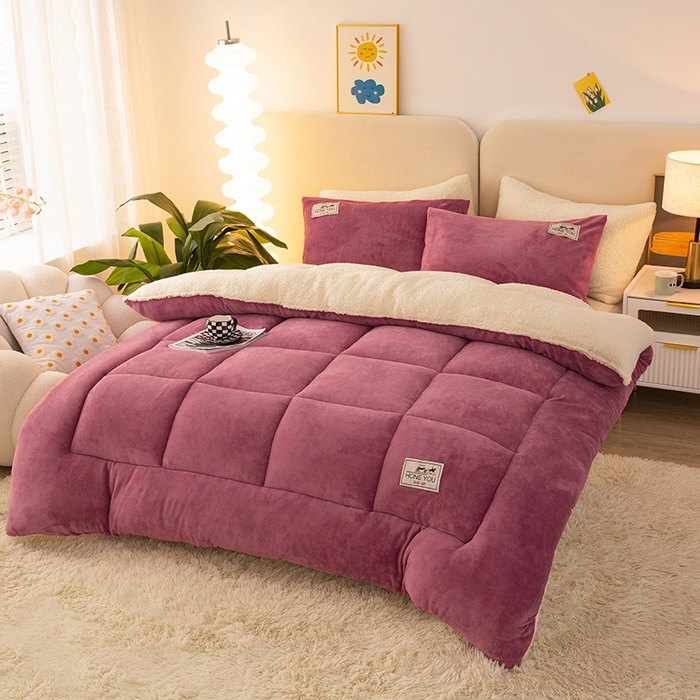 91家纺网 家纺一手货源 找家纺 畅销被业 2025新款纯色加厚保暖雪花绒冬被春秋被被子被芯（跨境） 豆沙