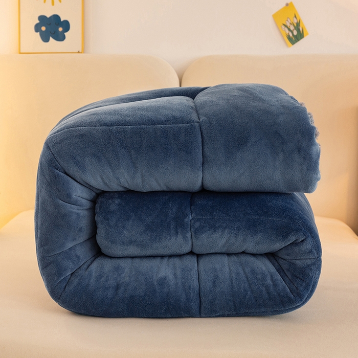 91家纺网 家纺一手货源 找家纺 畅销被业 2025新款纯色加厚保暖雪花绒冬被春秋被被子被芯（跨境） 蓝色