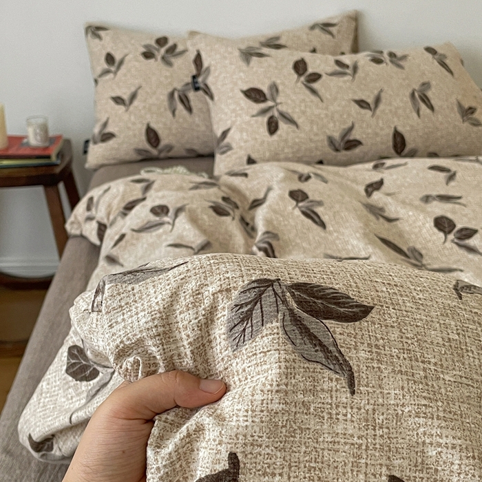 91家纺网 家纺一手货源 找家纺 一比一家纺 2025秋冬新款高克重棉麻原麻复古诧季风原麻四件套-简单款 花季