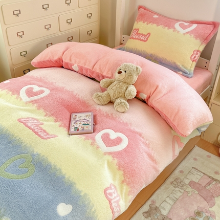 91家纺网 家纺一手货源 找家纺 （总）川悦生活 2025新款立体雪花绒印花四件套学生床系列一场景一