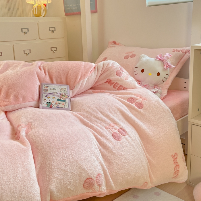 91家纺网 家纺一手货源 找家纺 （总）川悦生活 2025新款立体雪花绒印花四件套学生床系列一场景一