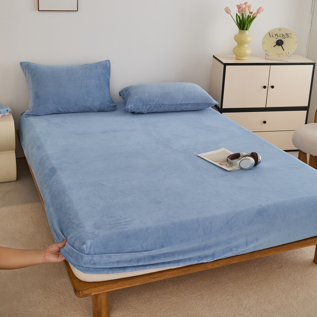 91家纺网 家纺一手货源 找家纺 曼町家居 2025新款高克重柔软牛奶绒床笠单床笠床笠单件 雾蓝