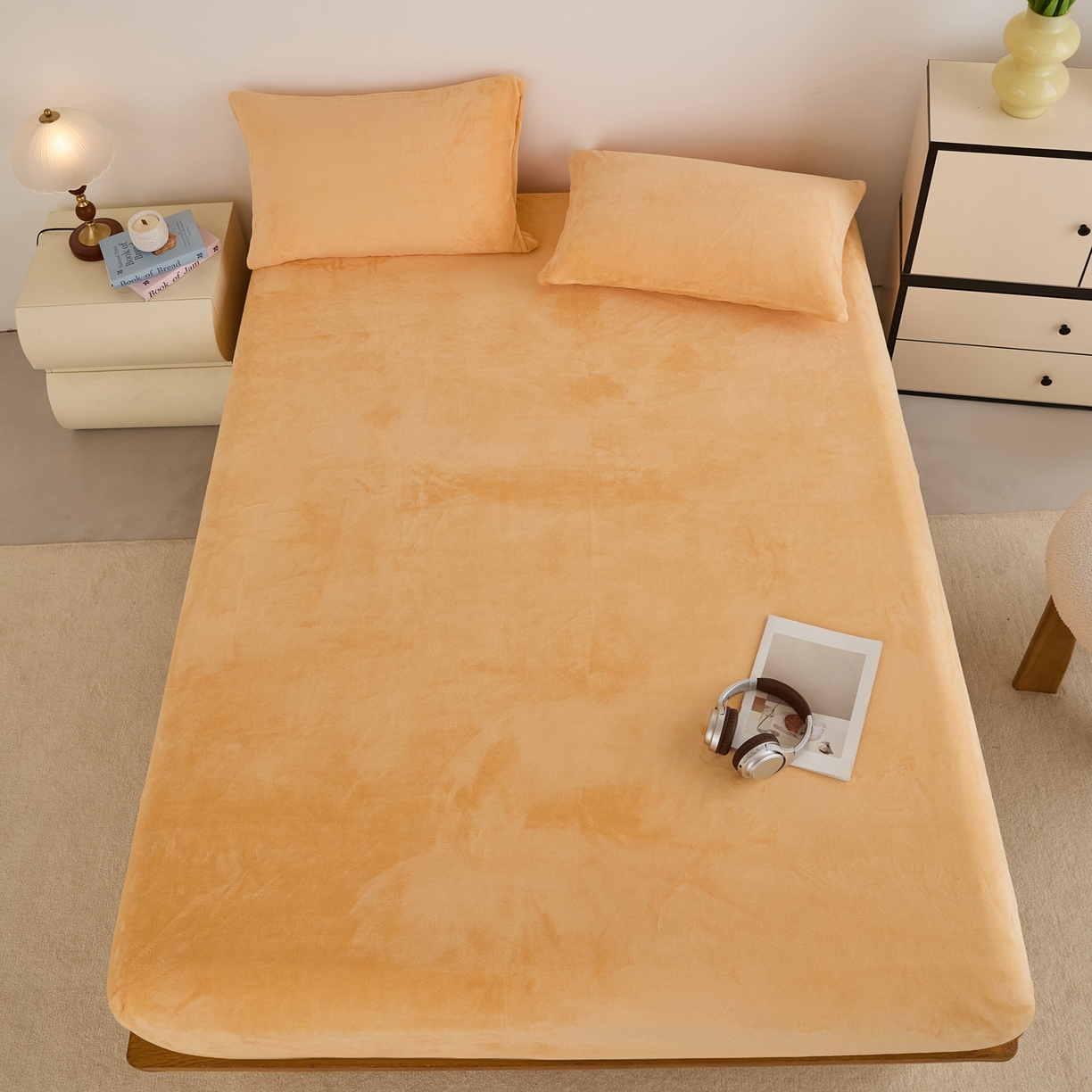 91家纺网 家纺一手货源 找家纺 曼町家居 2025新款高克重柔软牛奶绒床笠单床笠床笠单件 雏菊黄