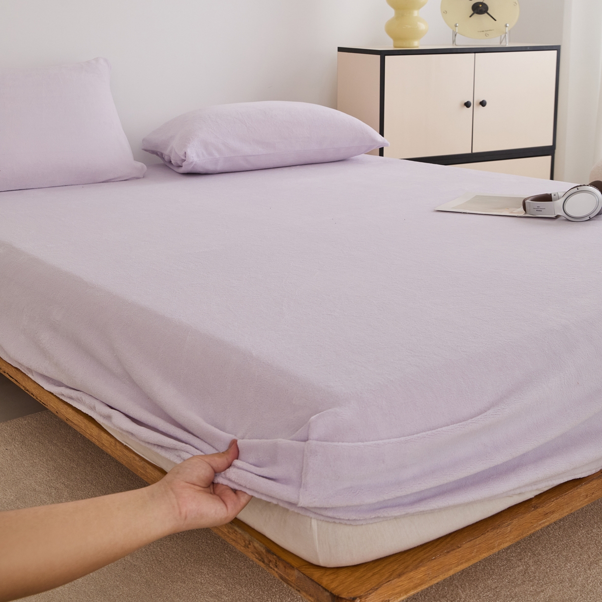 91家纺网 家纺一手货源 找家纺 曼町家居 2025新款高克重柔软牛奶绒床笠单床笠床笠单件 梦幻紫